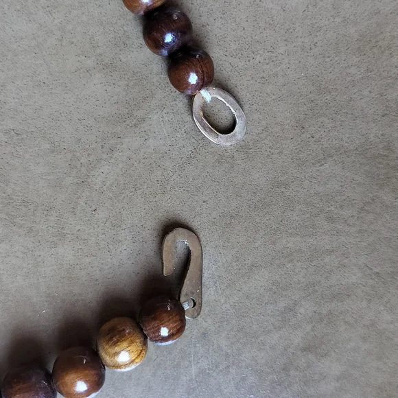 Wooden Necklace - Picture 4 of 5